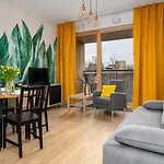 Apartment Deluxe Free Parking Warschau