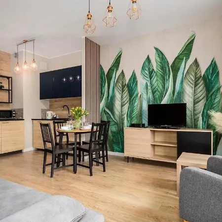 Deluxe Free Parking Варшава